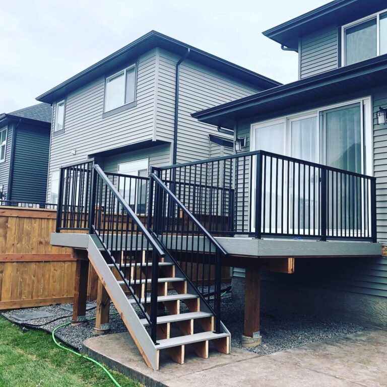 Composite deck with aluminum black railing